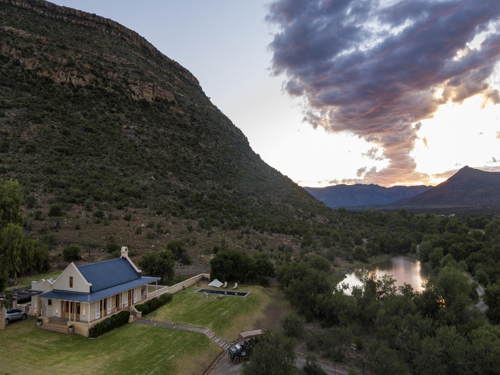 ホテル Mount Camdeboo Graaff-Reinet エクステリア 写真